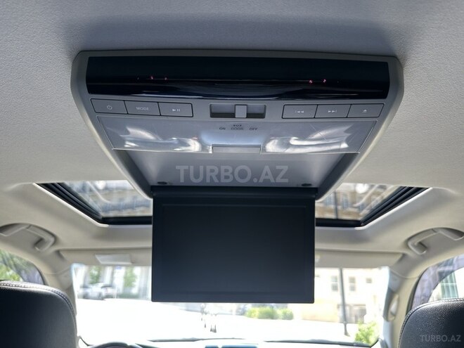 Toyota Land Cruiser-12
