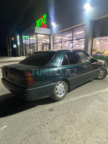 Mercedes C 220-12