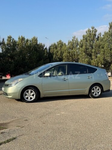 Toyota Prius-6