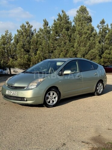 Toyota Prius-7