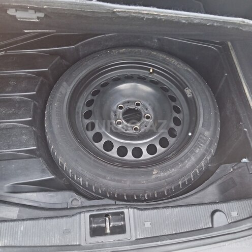 Mercedes C 240 4MATIC-9