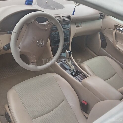 Mercedes C 240 4MATIC-4