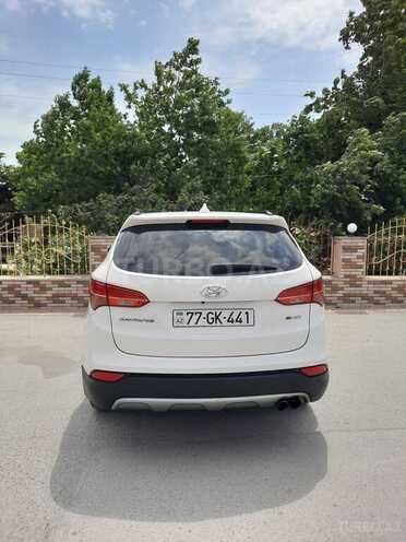 Hyundai Santa Fe-6