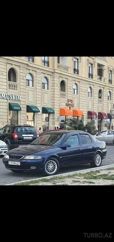 Opel Vectra-12