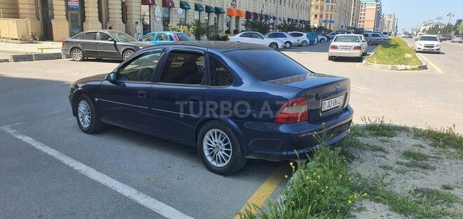 Opel Vectra-11