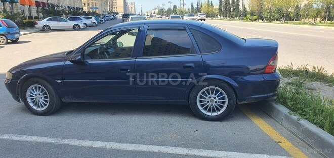 Opel Vectra-10