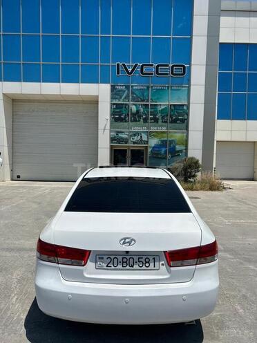 Hyundai Sonata-6