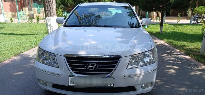 Hyundai Sonata-1