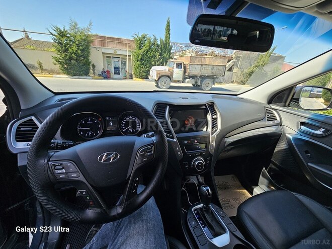 Hyundai Santa Fe-12
