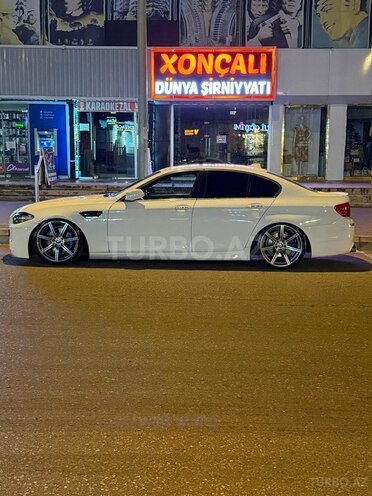 BMW 528-9
