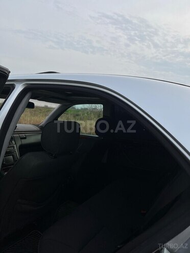 Mercedes E 270-14