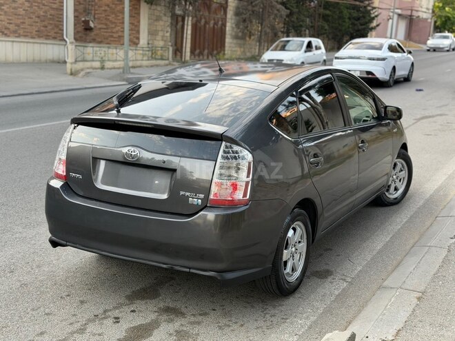 Toyota Prius-21