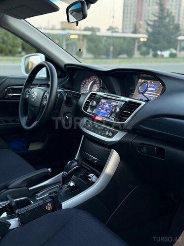 Honda Accord-13