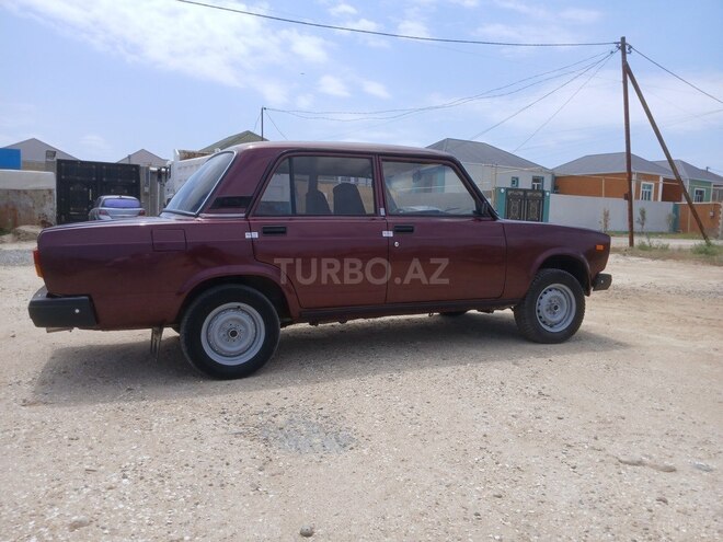 LADA (VAZ) 2107-2