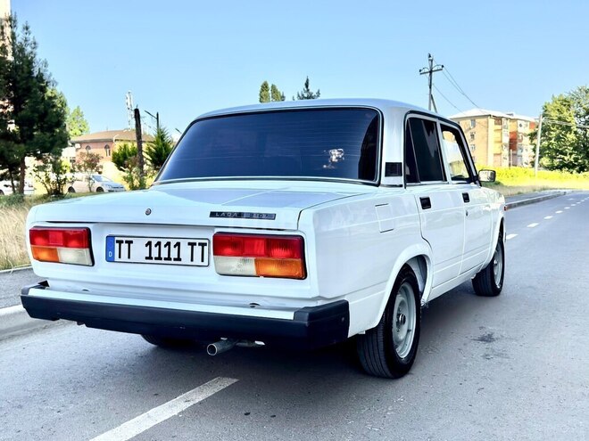 LADA (VAZ) 2107-6