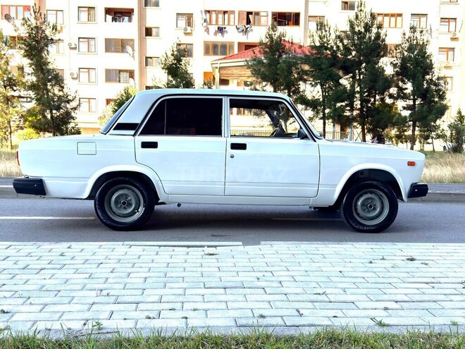 LADA (VAZ) 2107-8