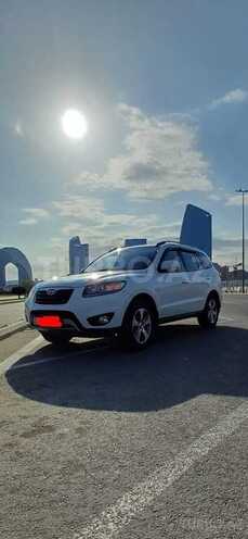 Hyundai Santa Fe-13