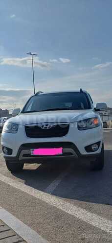 Hyundai Santa Fe-12