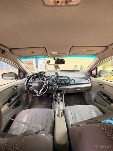Honda Insight-6