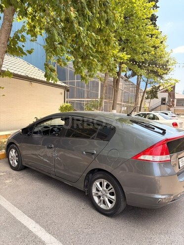 Honda Insight-5
