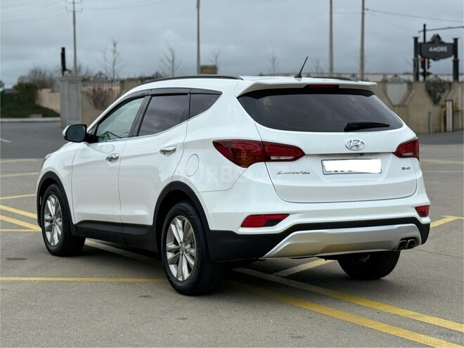 Hyundai Santa Fe-6