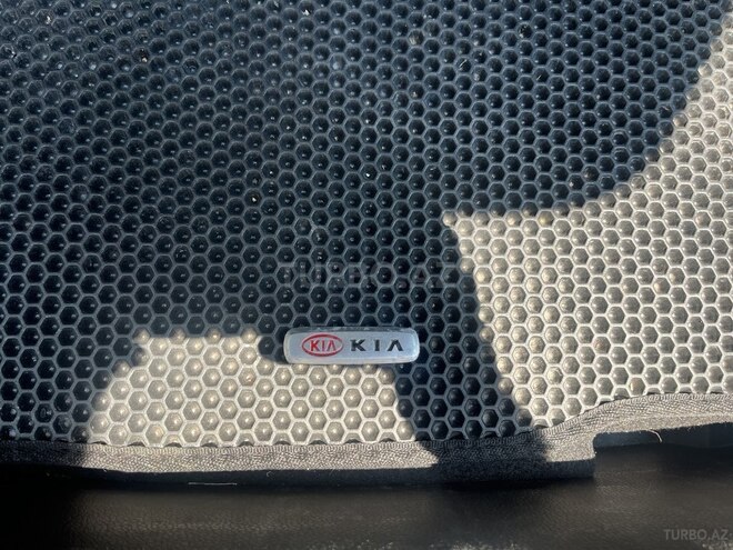 Kia Optima-13