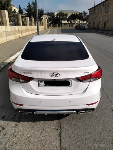 Hyundai Avante-2