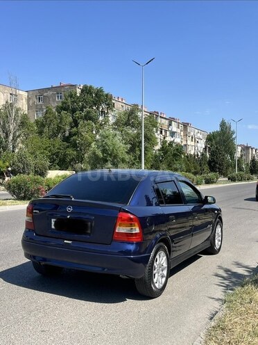 Opel Astra-2