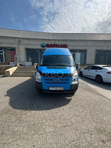 Ford Transit-1