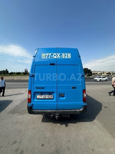 Ford Transit-2