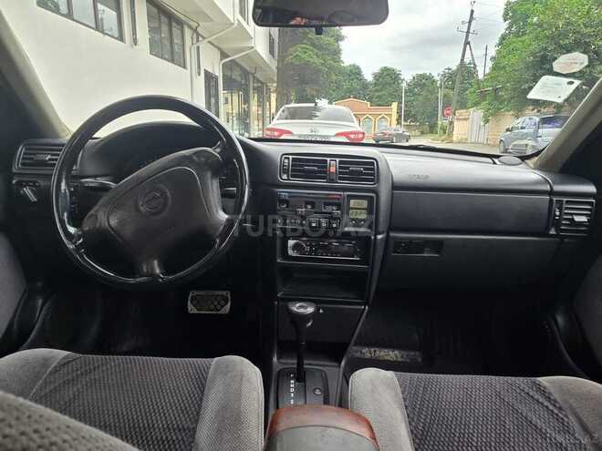 Opel Vectra-16