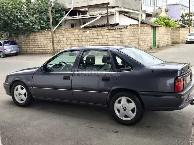 Opel Vectra-5
