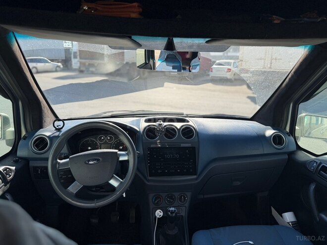 Ford Tourneo Connect-7