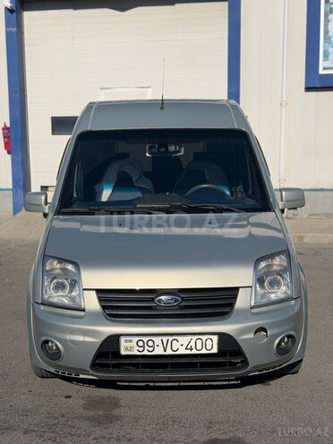 Ford Tourneo Connect-1