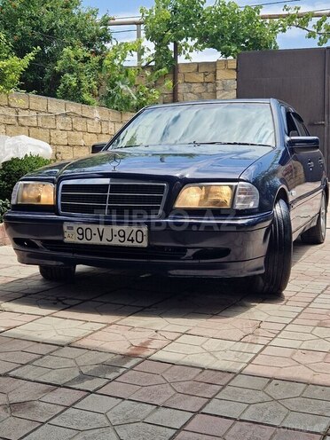 Mercedes C 220-1