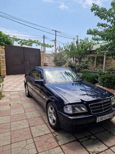 Mercedes C 220-9