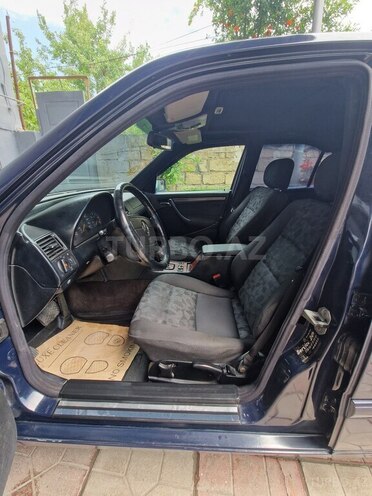 Mercedes C 220-13