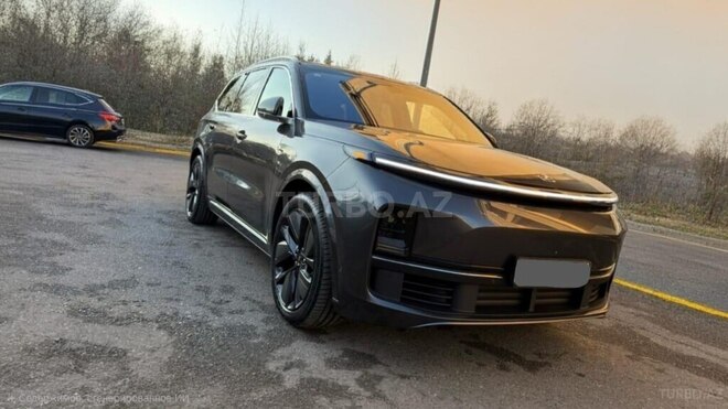 Li Auto L9-1
