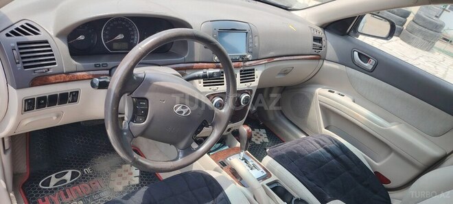 Hyundai Sonata-8