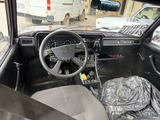 LADA (VAZ) 2107-2