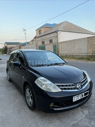 Nissan Tiida-16
