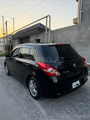 Nissan Tiida-19
