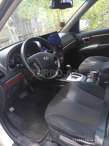 Hyundai Santa Fe-4