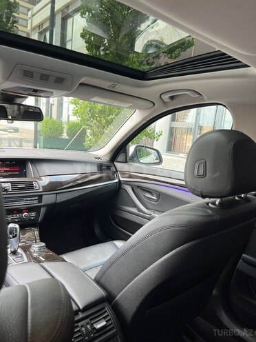 BMW 528-21