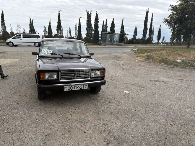 LADA (VAZ) 2107-1