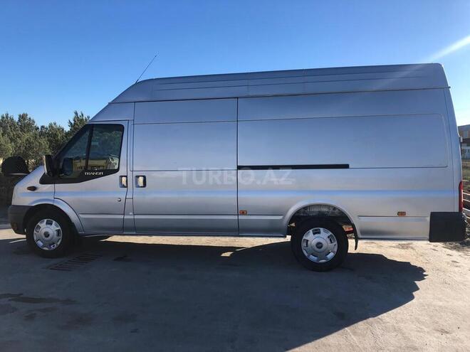 Ford Transit-1