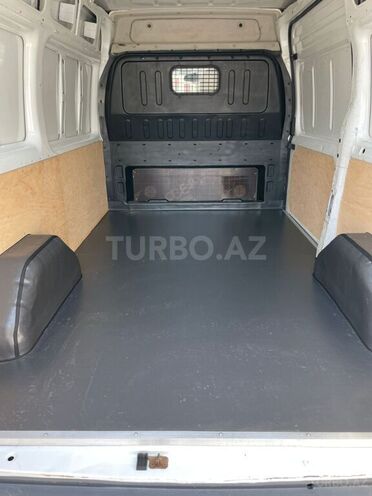 Ford Transit-15