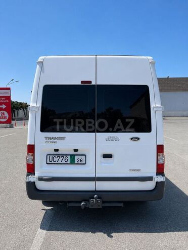 Ford Transit-8
