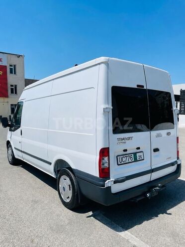 Ford Transit-7