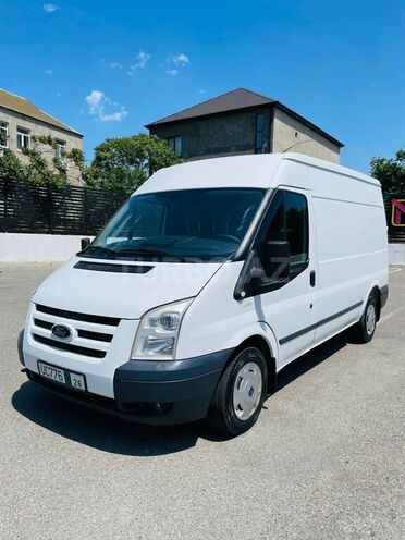 Ford Transit-3